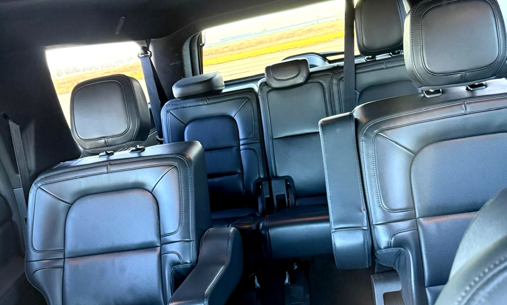 lincoln navigator interior